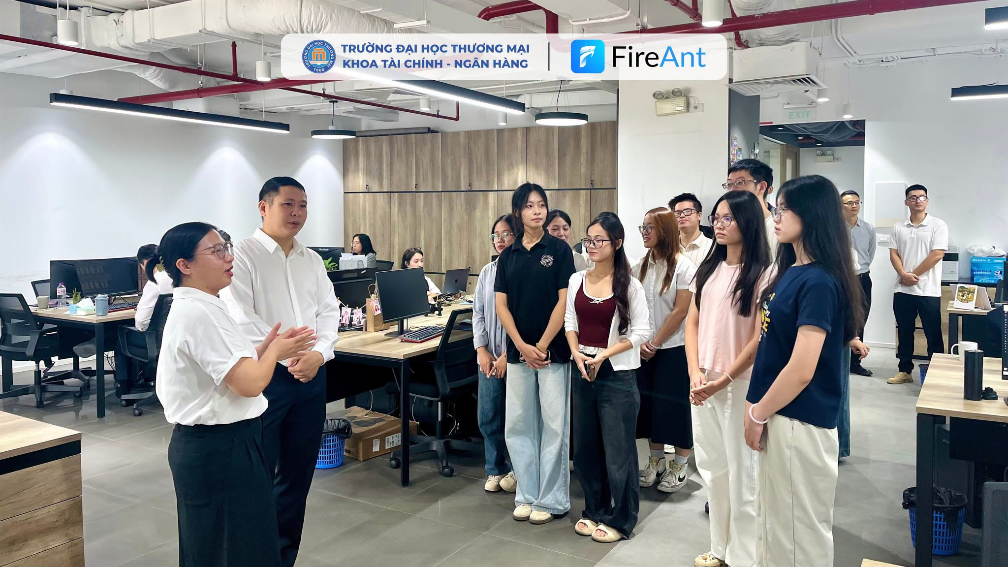 THAM QUAN DOANH NGHIỆP TẠI FIREANT – KẾT NỐI KIẾN THỨC VỚI THỰC TIỄN