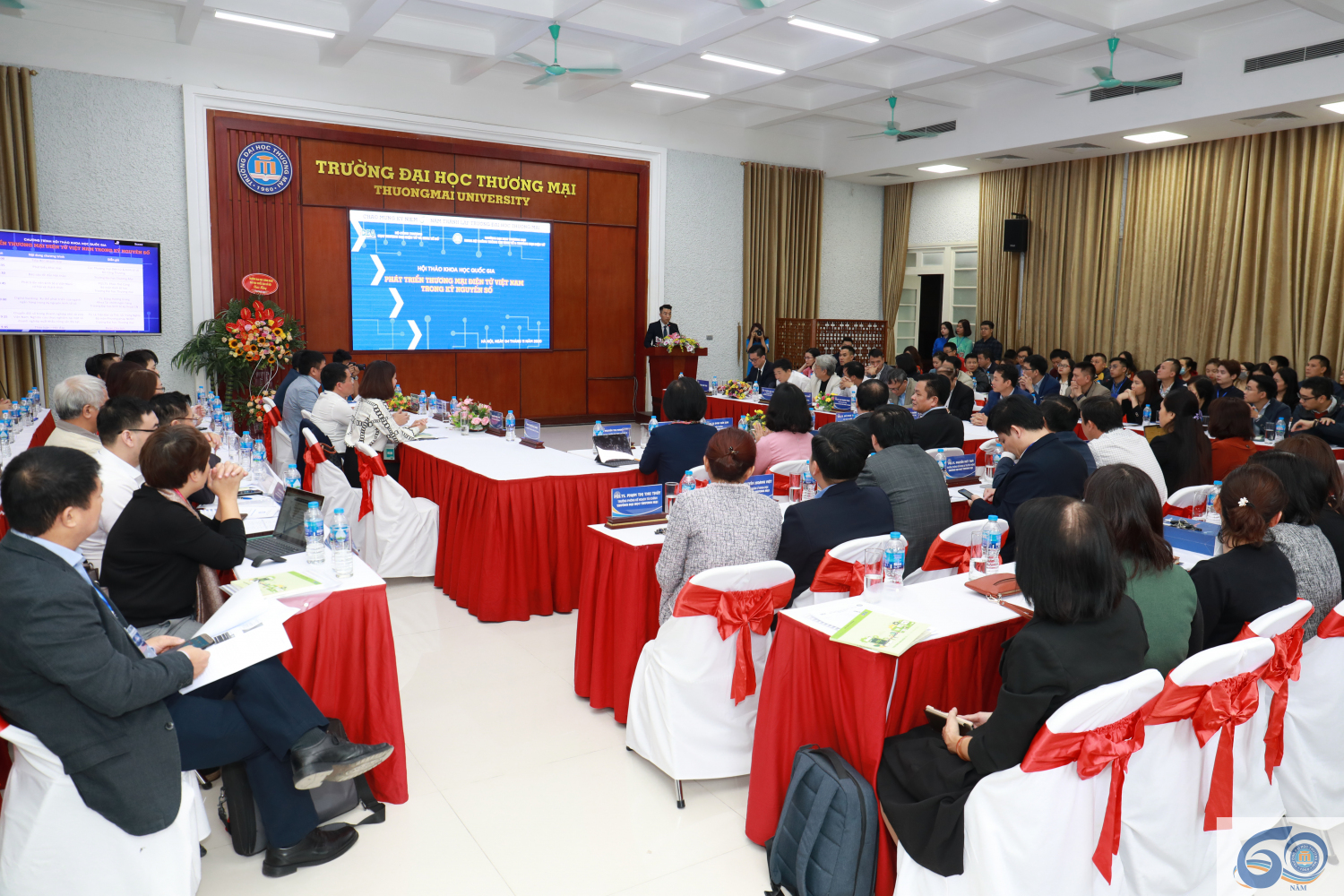 HỘI THẢO KHOA HỌC QUỐC GIA “Phát triển Thương mại điện tử Việt Nam trong kỷ nguyên số”